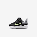 Nike Revolution 7 Sneaker Black White White